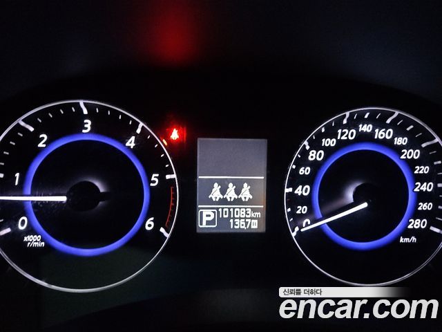 Infiniti QX70 2015 — photo 21