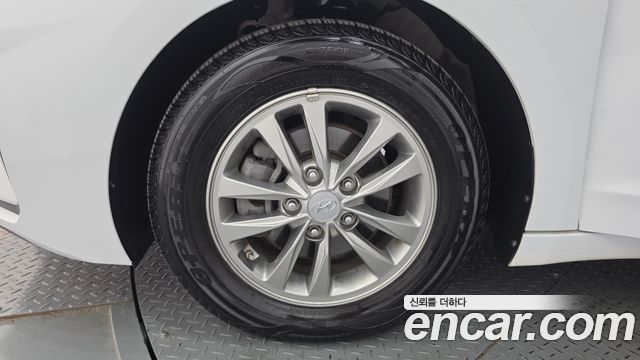 Hyundai AVANTE 2020 — photo 5