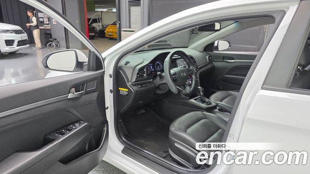 Hyundai AVANTE 2020 — photo 10