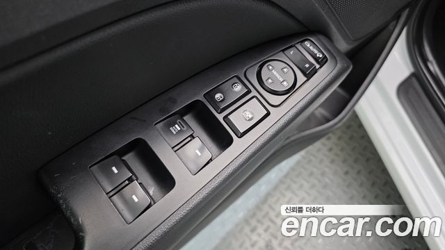 Hyundai AVANTE 2020 — photo 13