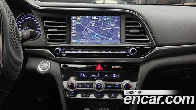 Hyundai AVANTE 2020 — photo 20