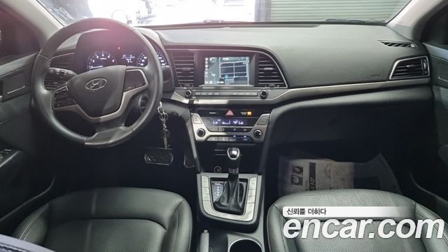 Hyundai AVANTE 2016 — photo 7