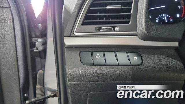 Hyundai AVANTE 2016 — photo 14