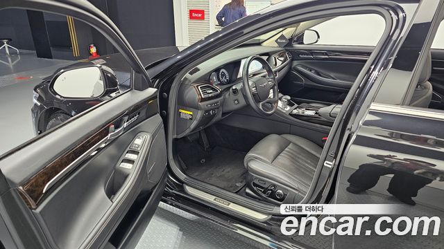Genesis G90 2019 — photo 13