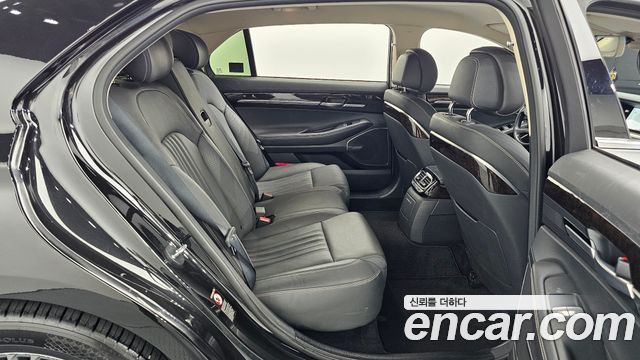Genesis G90 2019 — photo 18