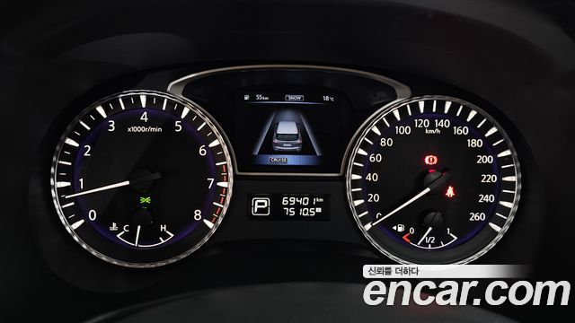 Infiniti QX60 2018 — photo 11