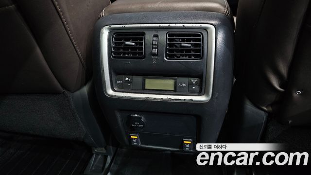 Infiniti QX60 2018 — photo 24
