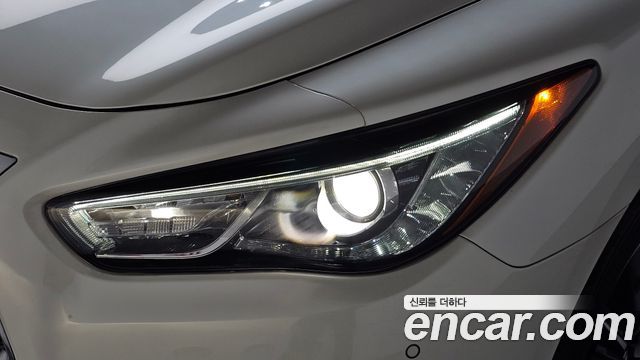 Infiniti QX60 2018 — photo 8