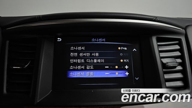 Infiniti QX60 2018 — photo 27