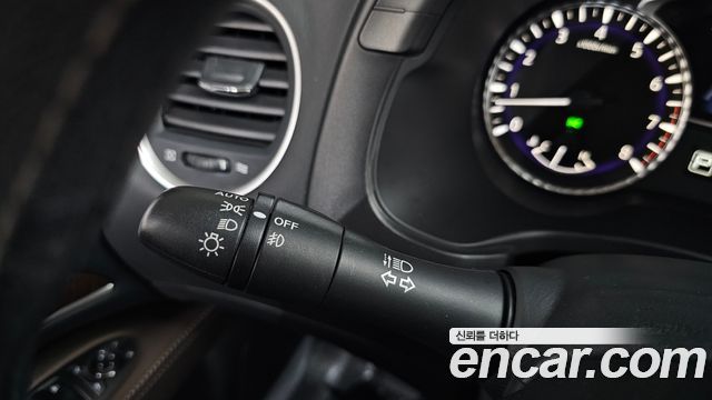 Infiniti QX60 2018 — photo 32