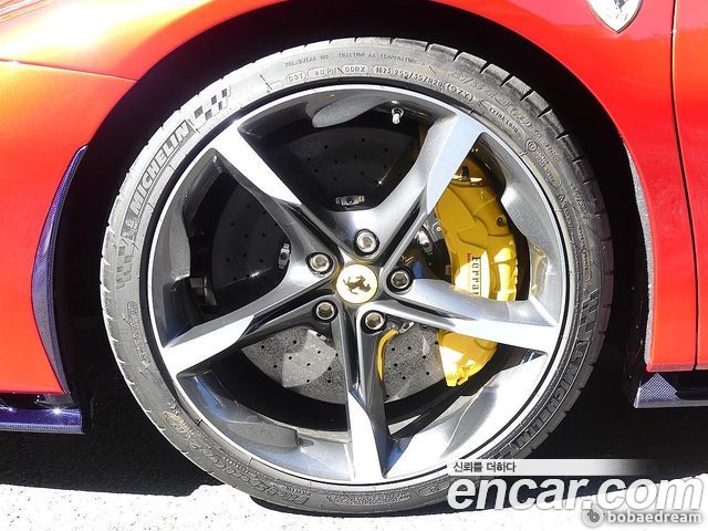 Ferrari SF90 2023 — photo 9