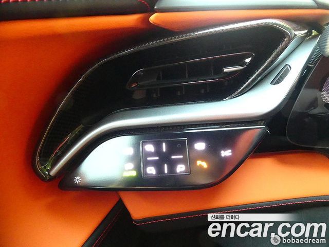 Ferrari SF90 2023 — photo 10