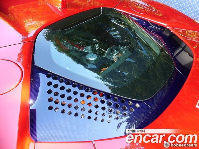 Ferrari SF90 2023 — photo 17