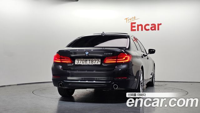 BMW 5-Series 2020 — photo 4