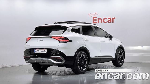 Kia Sportage 2023 — photo 2