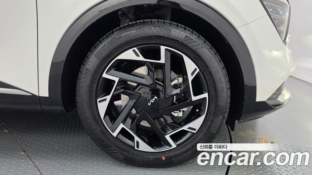 Kia Sportage 2023 — photo 7
