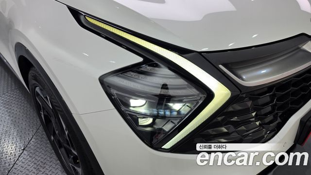Kia Sportage 2023 — photo 8