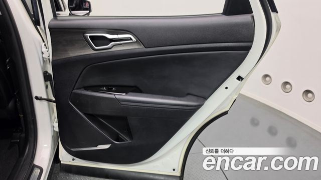 Kia Sportage 2023 — photo 15