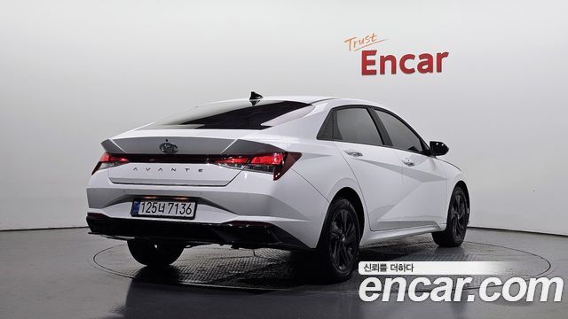 Hyundai AVANTE 2023 — photo 2