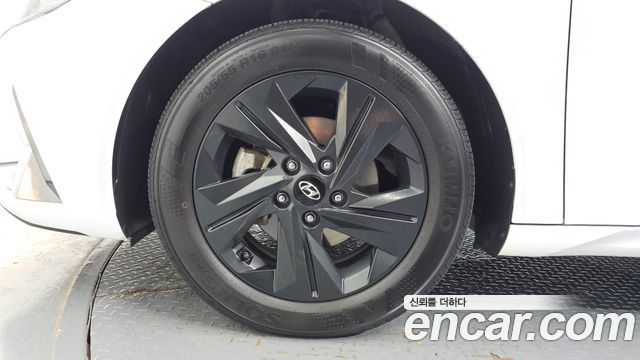 Hyundai AVANTE 2023 — photo 5