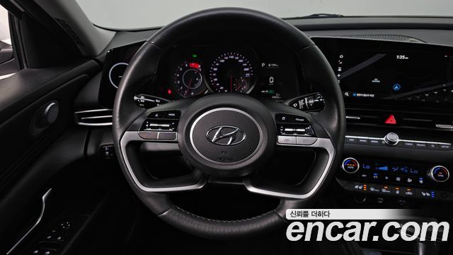 Hyundai AVANTE 2023 — photo 14