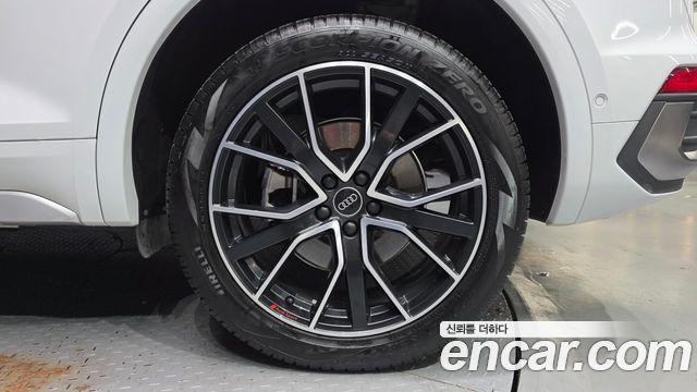 Audi Q5 2023 — photo 5