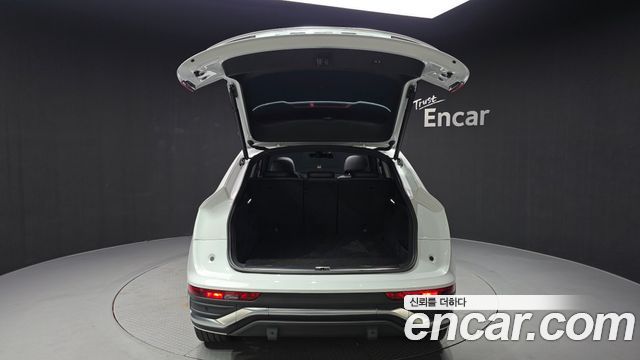 Audi Q5 2023 — photo 18