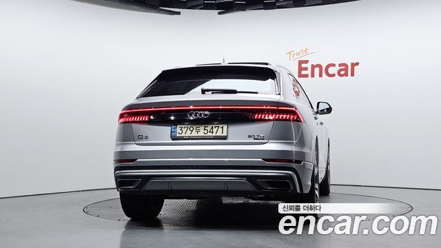 Audi Q8 2022 — photo 4