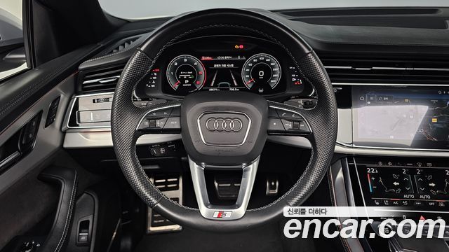 Audi Q8 2022 — photo 19