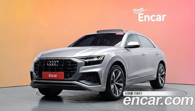 Audi Q8 2022 — photo 1