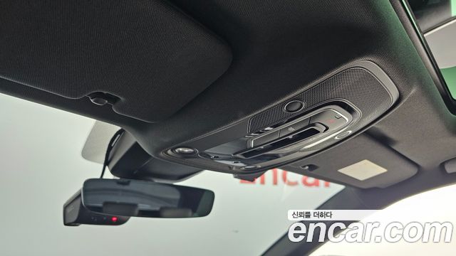Audi Q8 2022 — photo 37