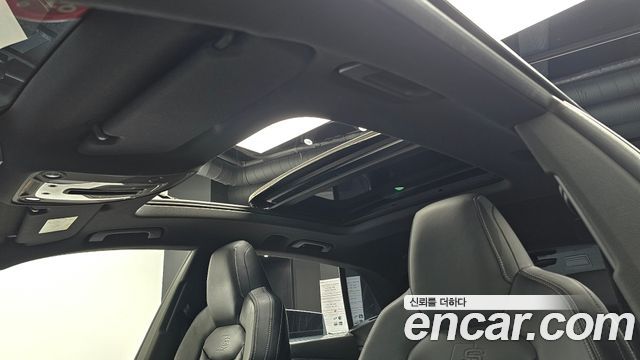 Audi Q8 2022 — photo 38