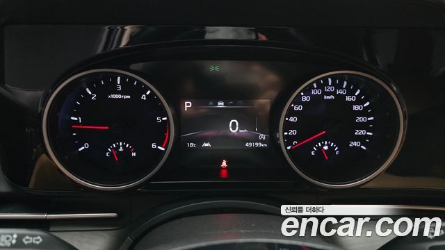Kia Canival 2023 — photo 11