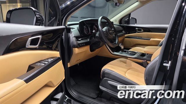 Kia Canival 2023 — photo 13