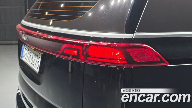 Kia Canival 2023 — photo 9