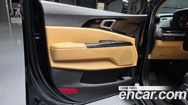 Kia Canival 2023 — photo 14