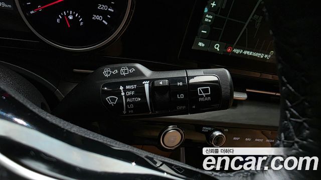 Kia Canival 2023 — photo 28