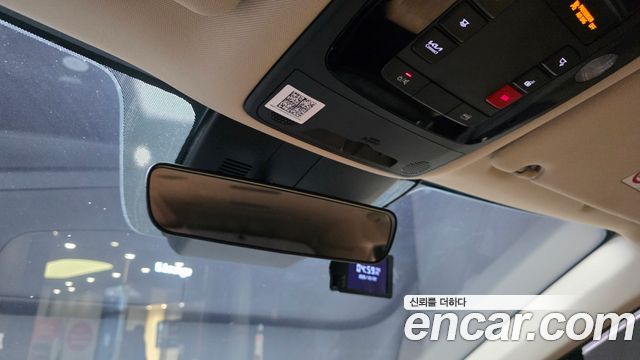 Kia Canival 2023 — photo 29