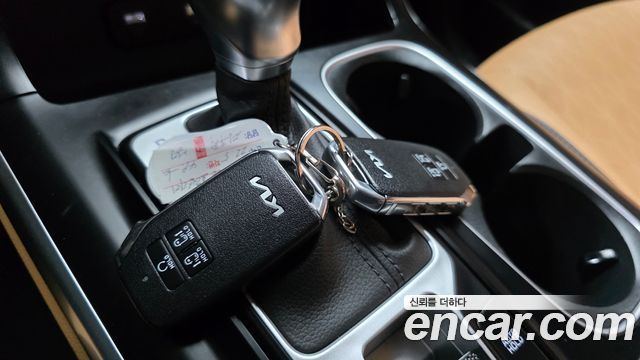 Kia Canival 2023 — photo 33