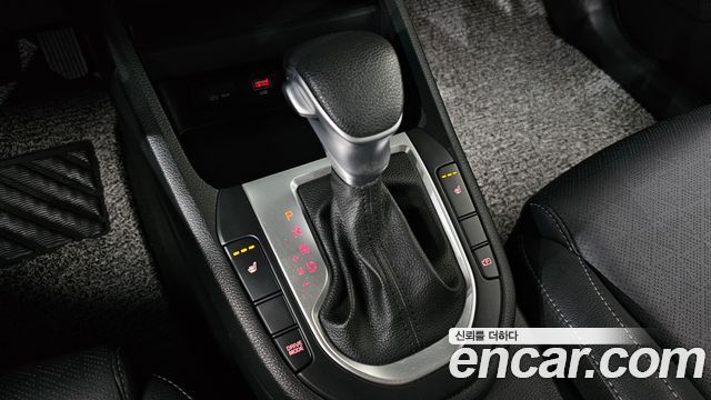 Kia K3 2022 — photo 12