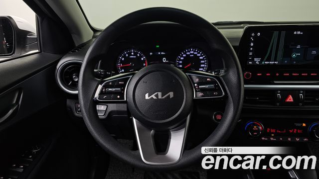 Kia K3 2022 — photo 20