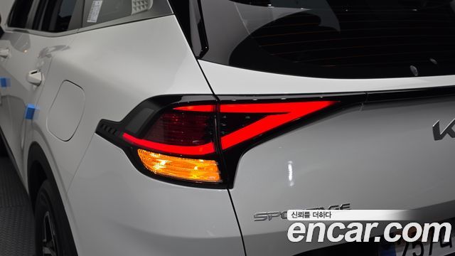 Kia Sportage 2023 — photo 9