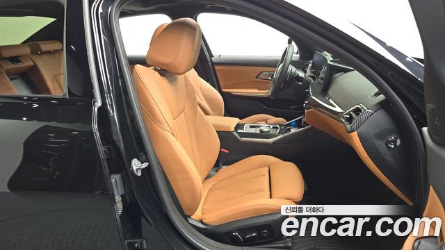 BMW 3-Series 2025 — photo 12