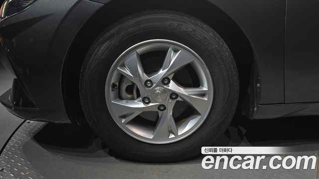 Hyundai AVANTE 2021 — photo 5