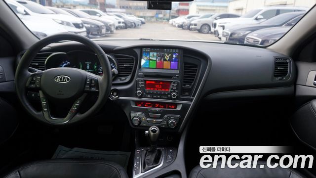 Kia K5 2012 — photo 12
