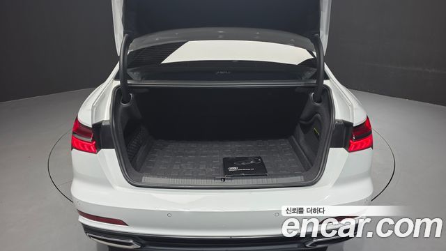 Audi A6 2022 — photo 23