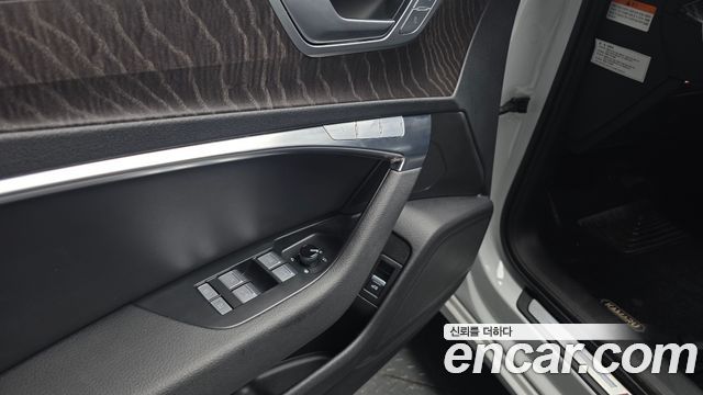 Audi A6 2022 — photo 24