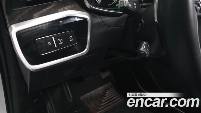 Audi A6 2022 — photo 27