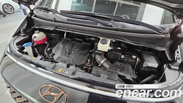 Hyundai Staria 2023 — photo 6