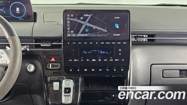 Hyundai Staria 2023 — photo 19